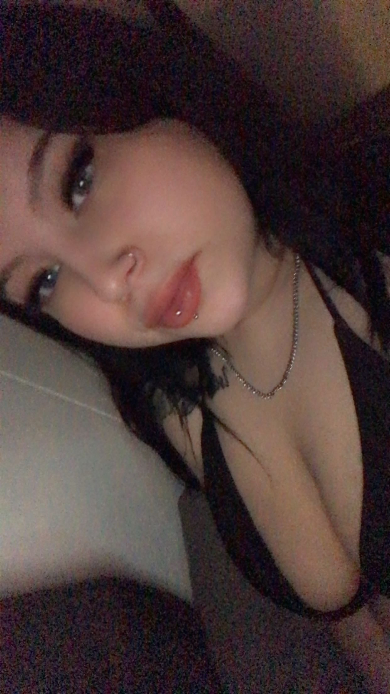 Renee20_00